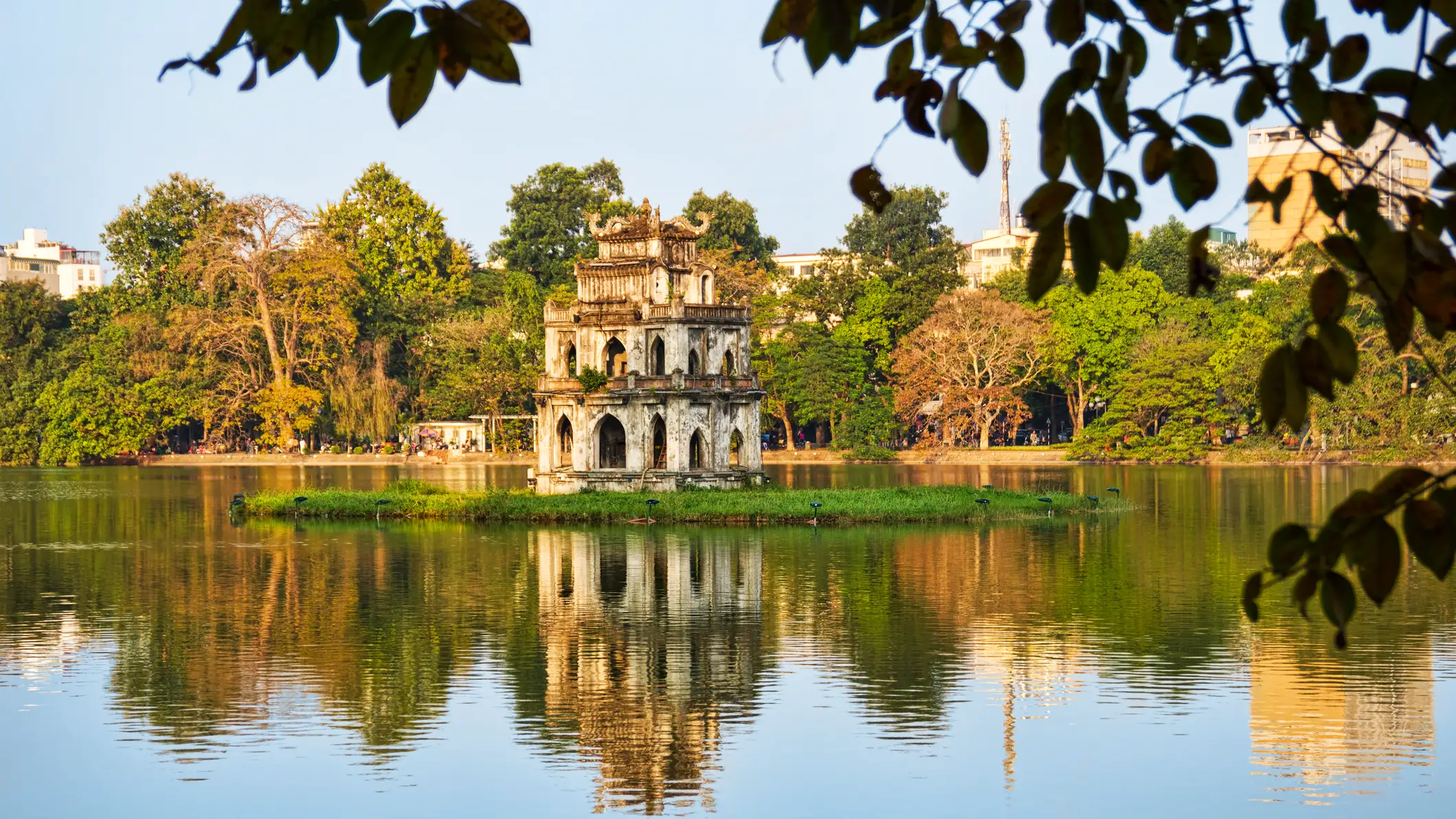 lacul Hoan Kiem Hanoi