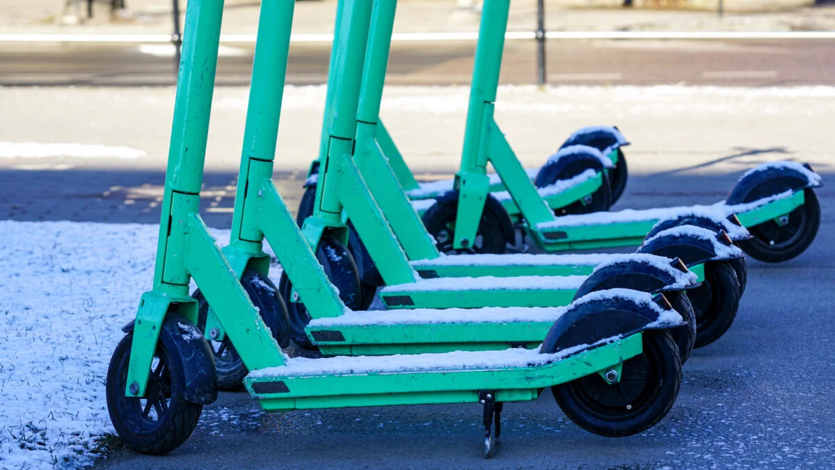 RCA pentru trotinete. Românii sunt obligați să aibă poliță RCA. Încep controalele