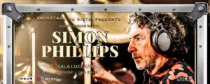 O seară cu Simon Phillips – 9 iunie, Sala Luceafărul. Legendarul toboșar Simon Phillips se întoarce la București, cu un recital inedit de jazz fusion de cea mai înaltă calitate