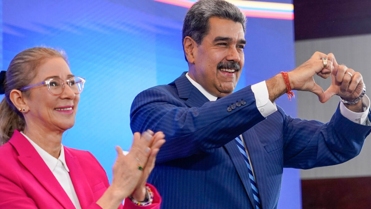 Proteste de amploare la ambasada SUA din Madrid după capturarea lui Nicolas Maduro: Nu agresiunii imperialiste contra Venezuelei