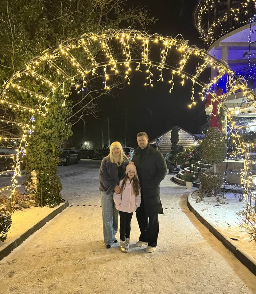 Elena Udrea, Eva Maria si Alexandrov Adrian de sarbatori