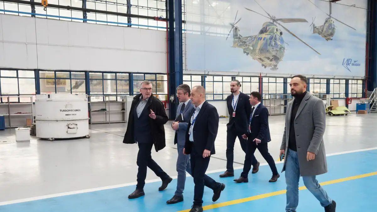 Ministrul Economiei, vizită la IAR Brașov, Airbus Helicopters și Airbus Aerostructure: Exemple clare de colaborare funcțională între companii de stat și private