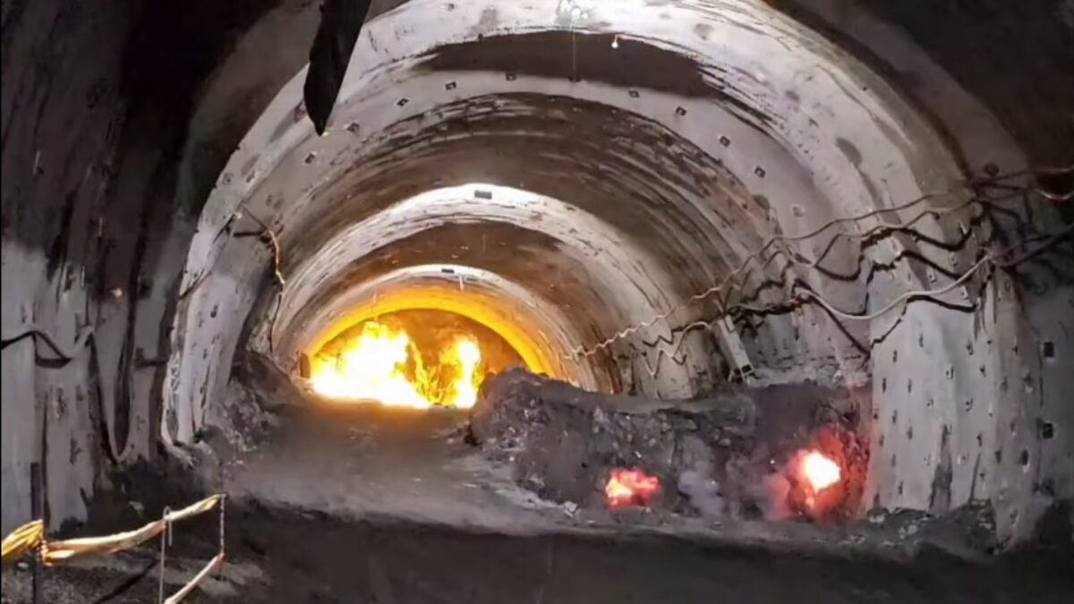 Autostrada care va străbate munții. Se lucrează și în condiții de iarnă pe A1 Sibiu-Pitești. Cristian Pistol: Continuăm fără întrerupere