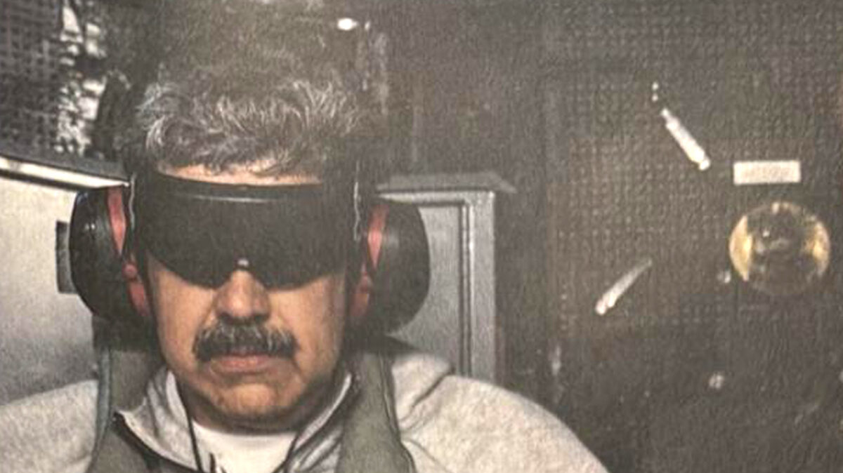 Prima imagine difuzată de Donald Trump cu Nicolas Maduro la bordul navei Iwo Jima