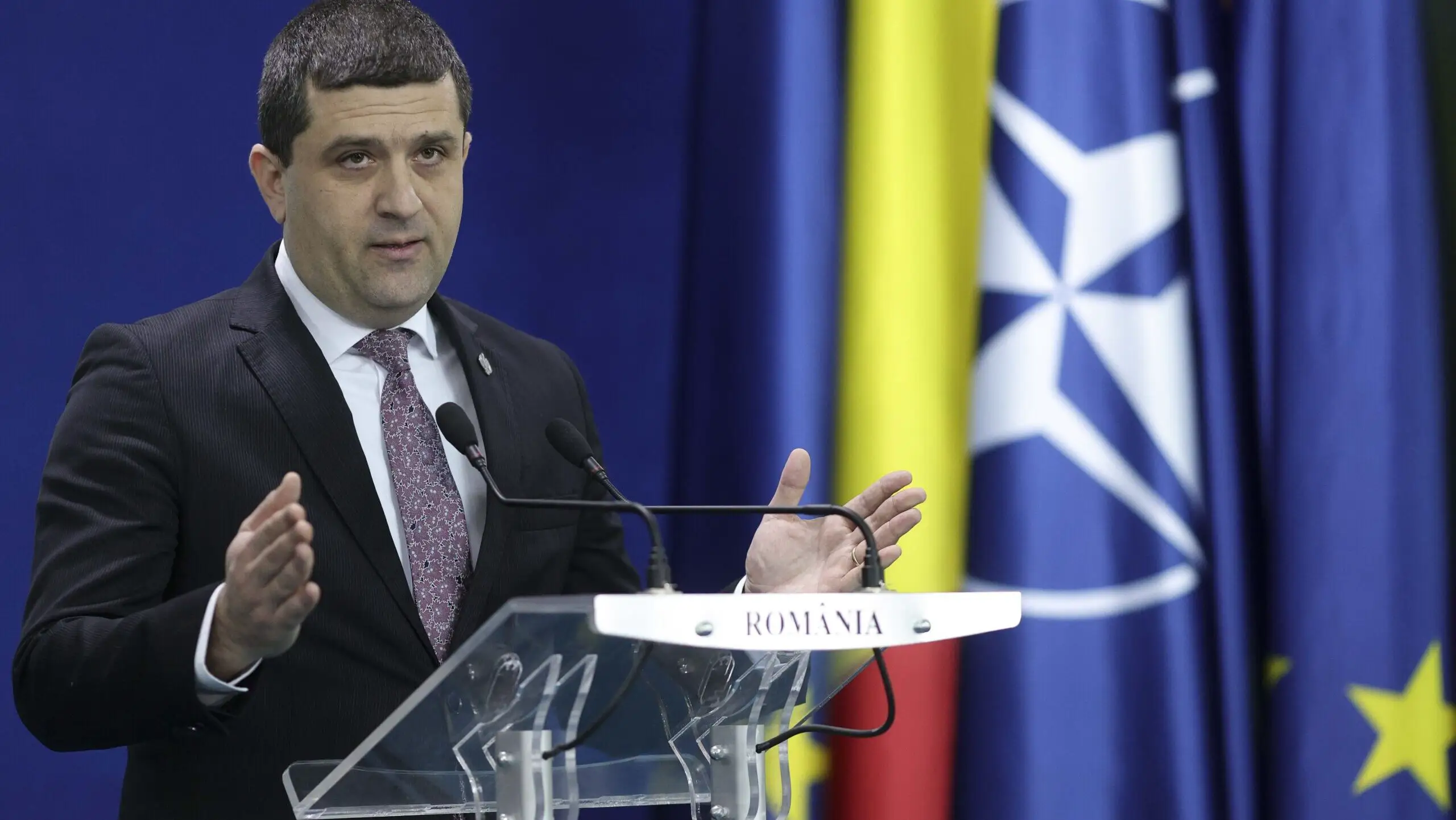 Radu Miruță