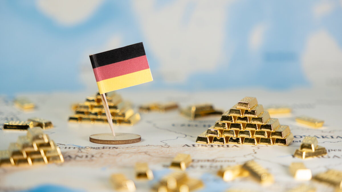 Germania are peste 1.200 tone de aur în SUA. Economiști germani cer aducerea rezervei înapoi în țară: Trump e imprevizibil