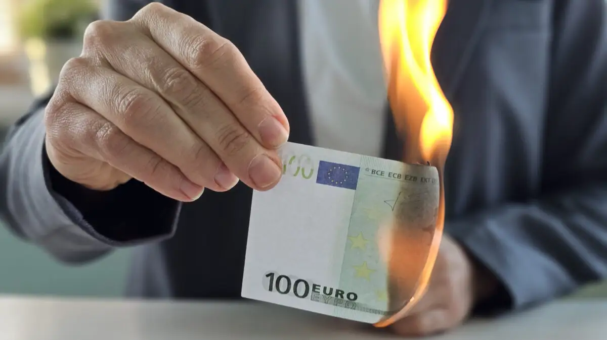 E scump să ai USR la putere. Procesul Pfizer-România a început la Bruxelles: Statul riscă despăgubiri de 564 de milioane de euro