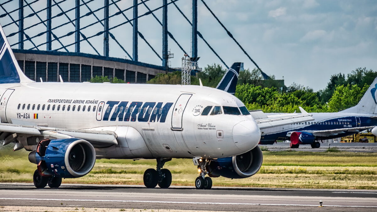 Tarom a înființat o nouă companie. Tarom Tehnic va oferi mentenanță pentru aeronave Boeing, Airbus și ATR