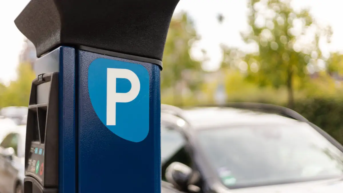 Șoferii trebuie să plătească obligatoriu. Cât scot românii din buzunar pentru un loc de parcare
