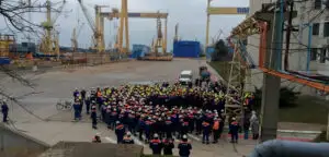 Protest la Şantierul Naval Mangalia. Angajații nu şi-au primit salariile de două luni