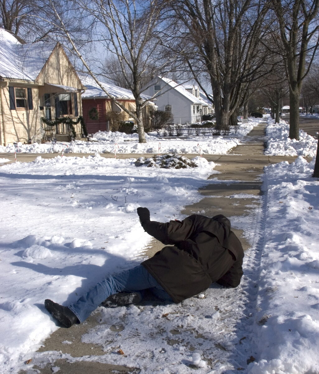 Căzătură pe gheață