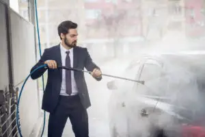 Cât costă în 2026 un proiect complet de spălătorie auto cu 3 boxe într-un oraș mediu