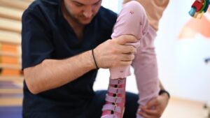 Kinetobebe, tratament copil cu dizabilități