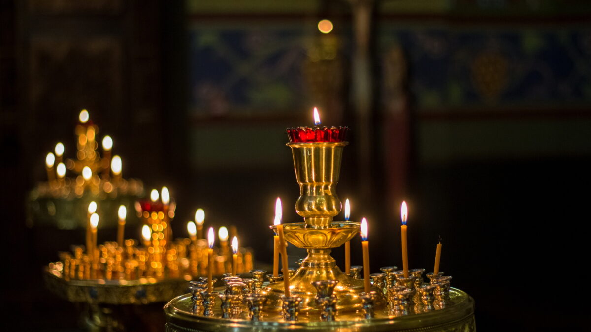 Lăsatul Secului 2026. Tradiții în ultima zi dinaintea Postului Sfintelor Paști. Ce trebuie să arunci în gospodărie