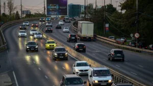 Mașini, șoferi, trafic pe DN1