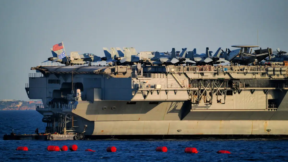 Portavionul USS Gerald R. Ford