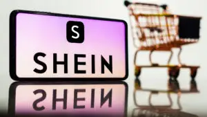 Amenzi record pentru Shein în Franța. Compania contestă amenzile de 22 de milioane de euro: Considerăm că amenzile sunt în mod vădit disproporționate