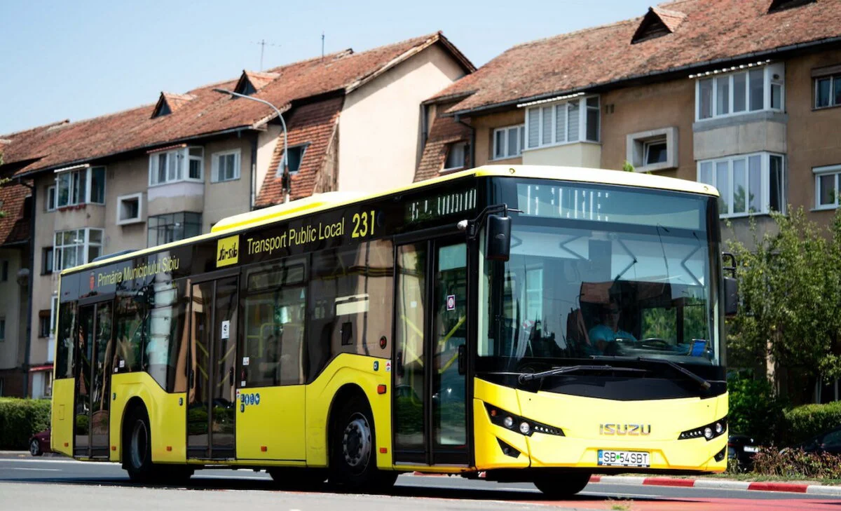 Transport local gratuit pentru pensionari. Nu vor mai plăti nimic de luni, 23 februarie. Unde se aplică în România