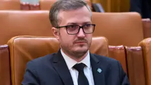 Scandal în jurul cheltuielilor de la Ministerul Mediului. Ștefăniță Avrămescu o acuză pe Diana Buzoianu că își construiește imaginea pe bani publici