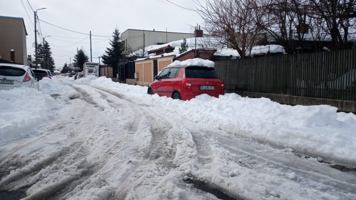 Obligație în România pentru agenții economici și asociațiile de proprietari. Poliția aplică amenzi pe timpul iernii: Continuăm verificările