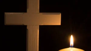 doliu, deces, moarte, lumanare si cruce