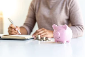 Investițiile în economia României, în creștere în primele trei luni din 2026. Au depășit 41 de miliarde de lei