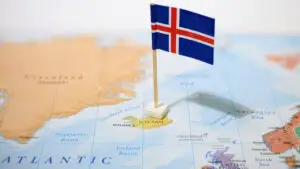Referendum decisiv în Islanda privind relația cu Uniunea Europeană. Sondajele indică o cursă foarte strânsă