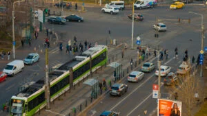 trafic, masini, tramvai, soferi