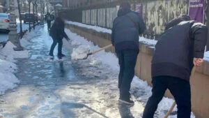 trotuare, zapada, Bucuresti