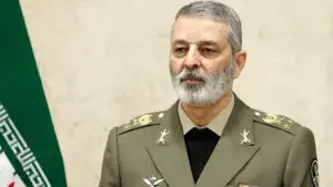 Şeful statului major iranian a fost ucis. Abdolrahim Mousavi a murit alături de alţi generali de rang înalt