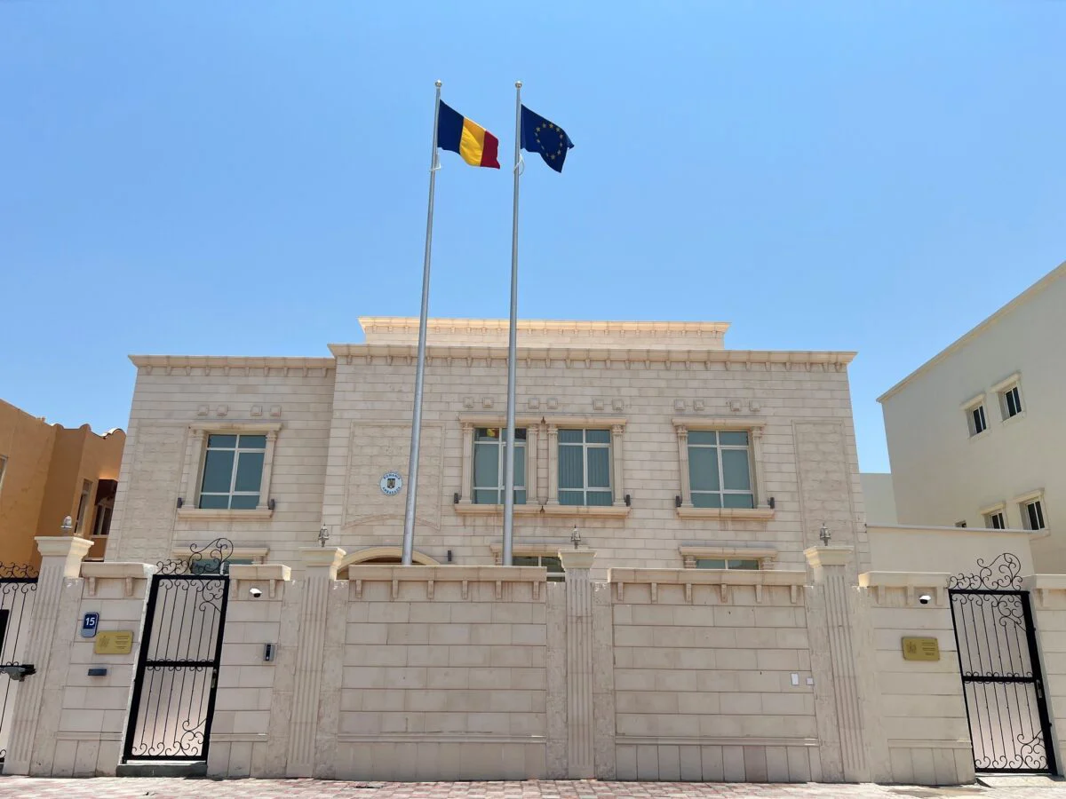 Consulatul României: Oamenii blocaţi în Emiratele Arabe vor fi ajutaţi pentru prelungirea şederii. Ce trebuie să facă