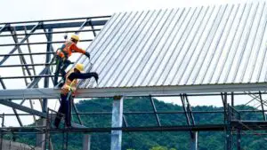 Exclusiv. Piața construcțiilor se schimbă radical. Românii renunță la casele tradiționale. Ce aleg în locul celor clasice