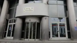 ICCJ dă în judecată Guvernul pentru neplata drepturilor salariale. Instanța cere alocarea banilor și sancțiuni directe pentru premier și ministrul Finanțelor