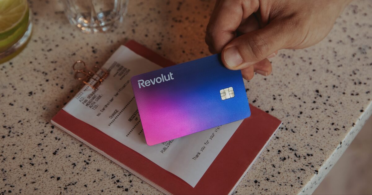 Grupul Revolut a raportat un profit record de 2,3 miliarde dolari în 2025. Revolut are peste 4,8 milioane de utilizatori în România