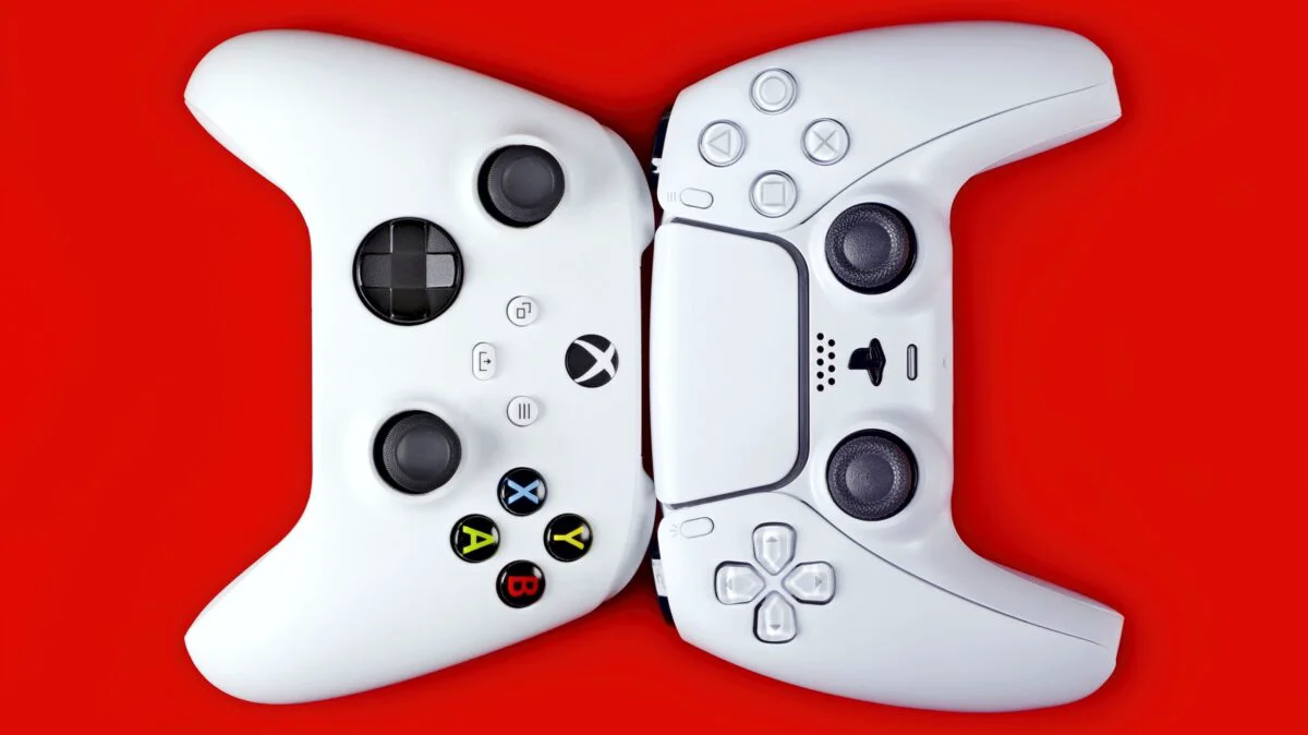 Cât costă PlayStation Plus și Xbox Game Pass în 2026. Abonații pot avea mai multe beneficii în funcție de serviciul ales