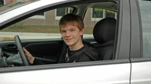 Șofer adolescent, șoferi 16 ani
