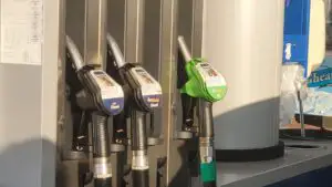 Preț carburanți duminică, 29 martie. Cât costă prețul unui litru de motorină la pompă