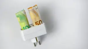 Aproape un sfert dintre europeni locuiesc în case cu eficiență energetică îmbunătățită. Ce țări conduc clasamentul Eurostat