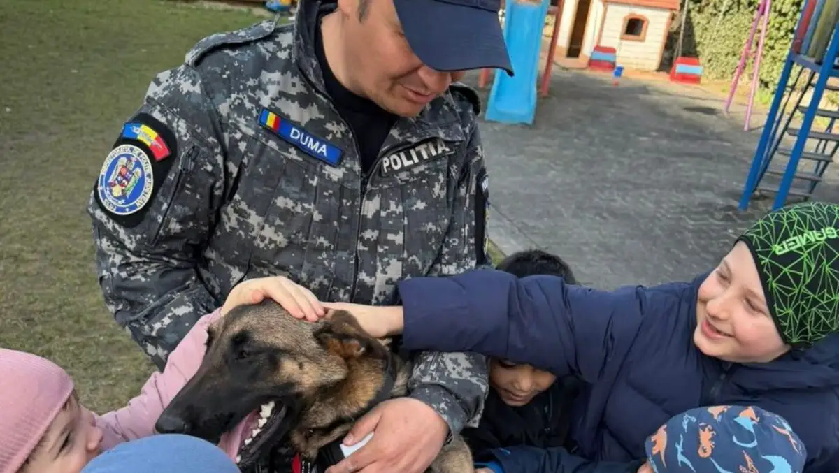 Mii de amenzi pentru fapte ilegale în domeniul protecţiei animalelor. Predoiu: În anul 2025, angajaţii MAI au salvat peste 1.500 de animale