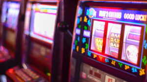 păcănele, jocuri de noroc