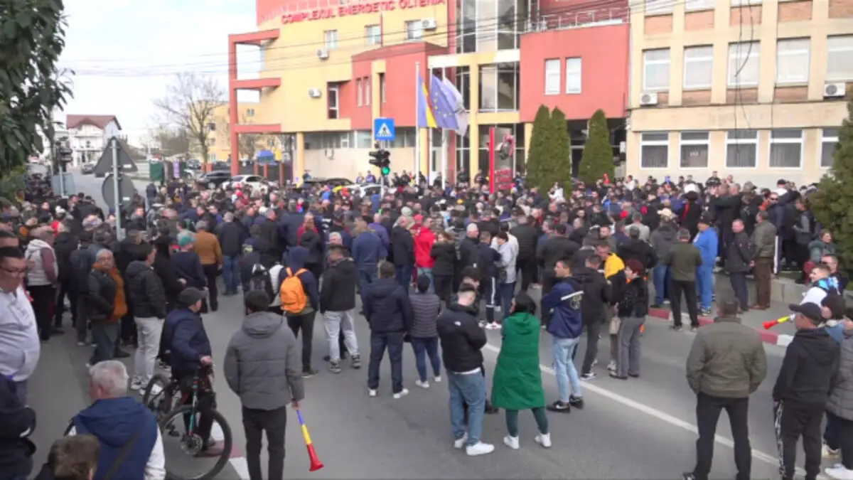 UPDATE: Concedieri și proteste la CE Oltenia. Peste 1.500 de angajați riscă să își piardă locul de muncă, în timp ce veniturile conducerii cresc