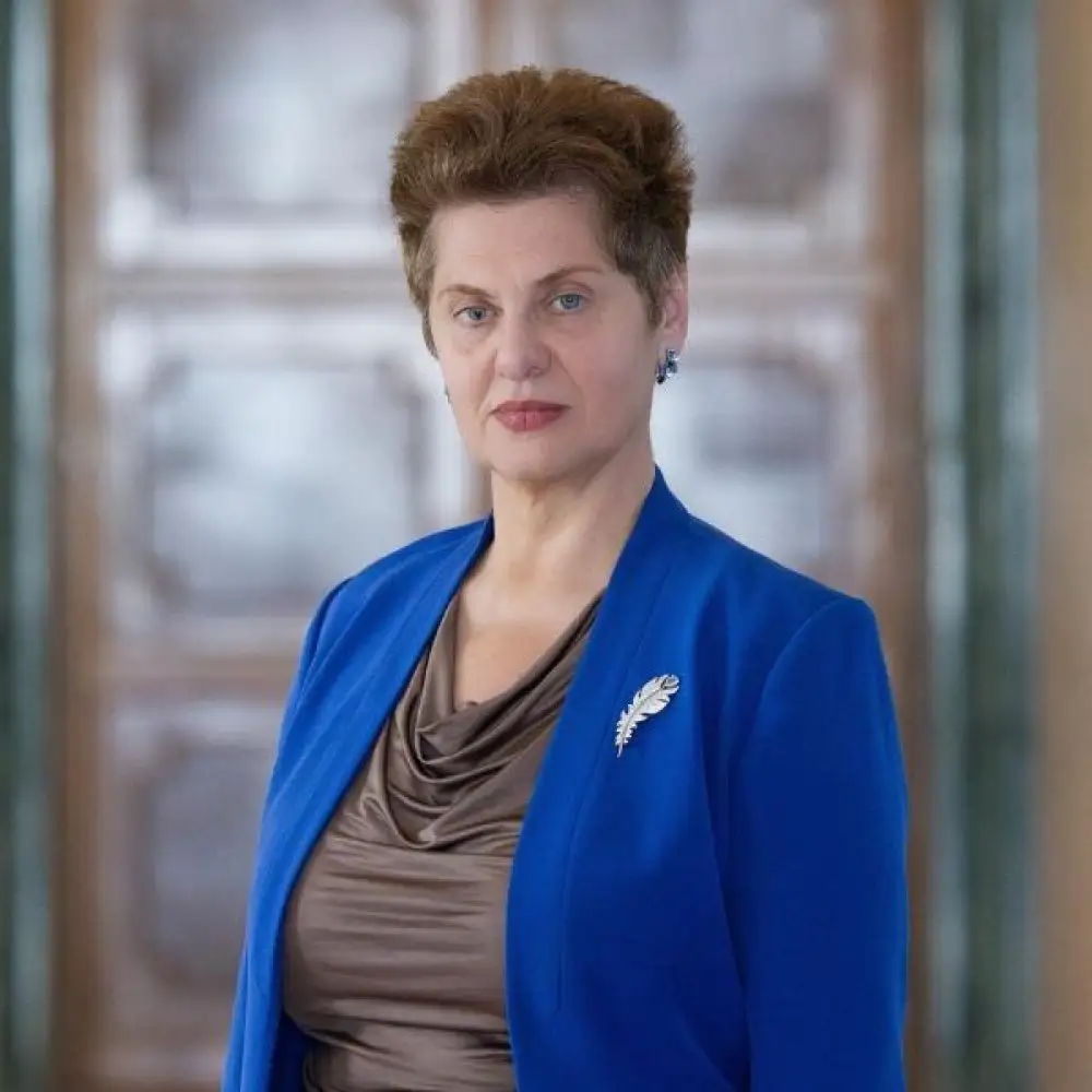 Carmen Moraru