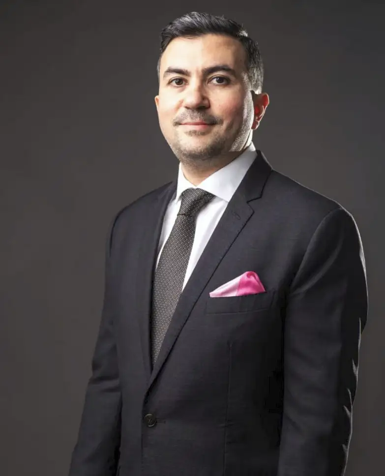 Dr. Radu Pavel