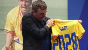 Gică Hagi (10)