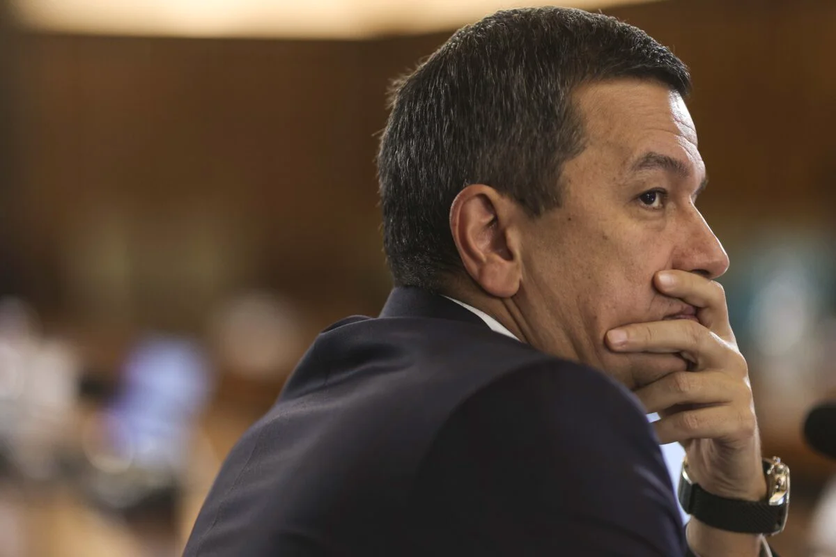 PSD își redefinește poziția în coaliție. Cele 3 scenarii luate în considerare de Sorin Grindeanu: Marți sau miercuri, probabil consultări la Cotroceni