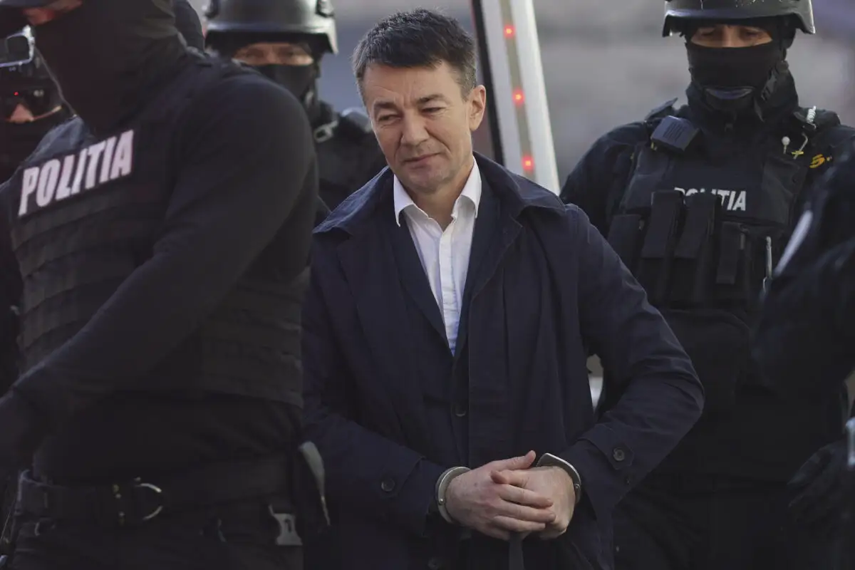 UPDATE: Fost oficial din serviciile secrete, scos din România sub escortă. Alexandru Bălan, extrădat în Republica Moldova