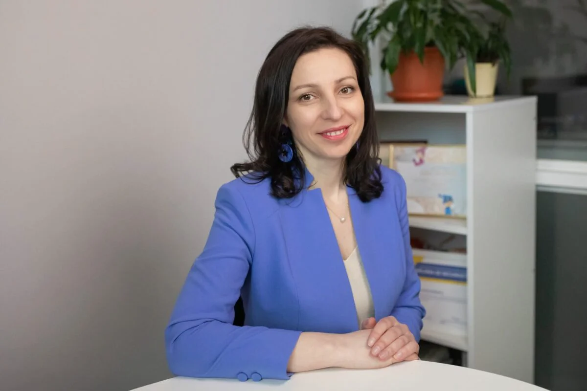 Siguranța digitală a adolescenților. Mihaela-Loredana Nabăr, Director executiv World Vision România: Părinții, parteneri reali, nu doar supraveghetori