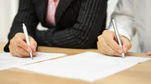 Cât costă partajul după divorț în România? Sumele pot varia în funcție de valoarea bunurilor împărțite