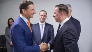 România caută finanțare pentru proiecte energetice mari. Bogdan Ivan: Avem nevoie să intre în execuție