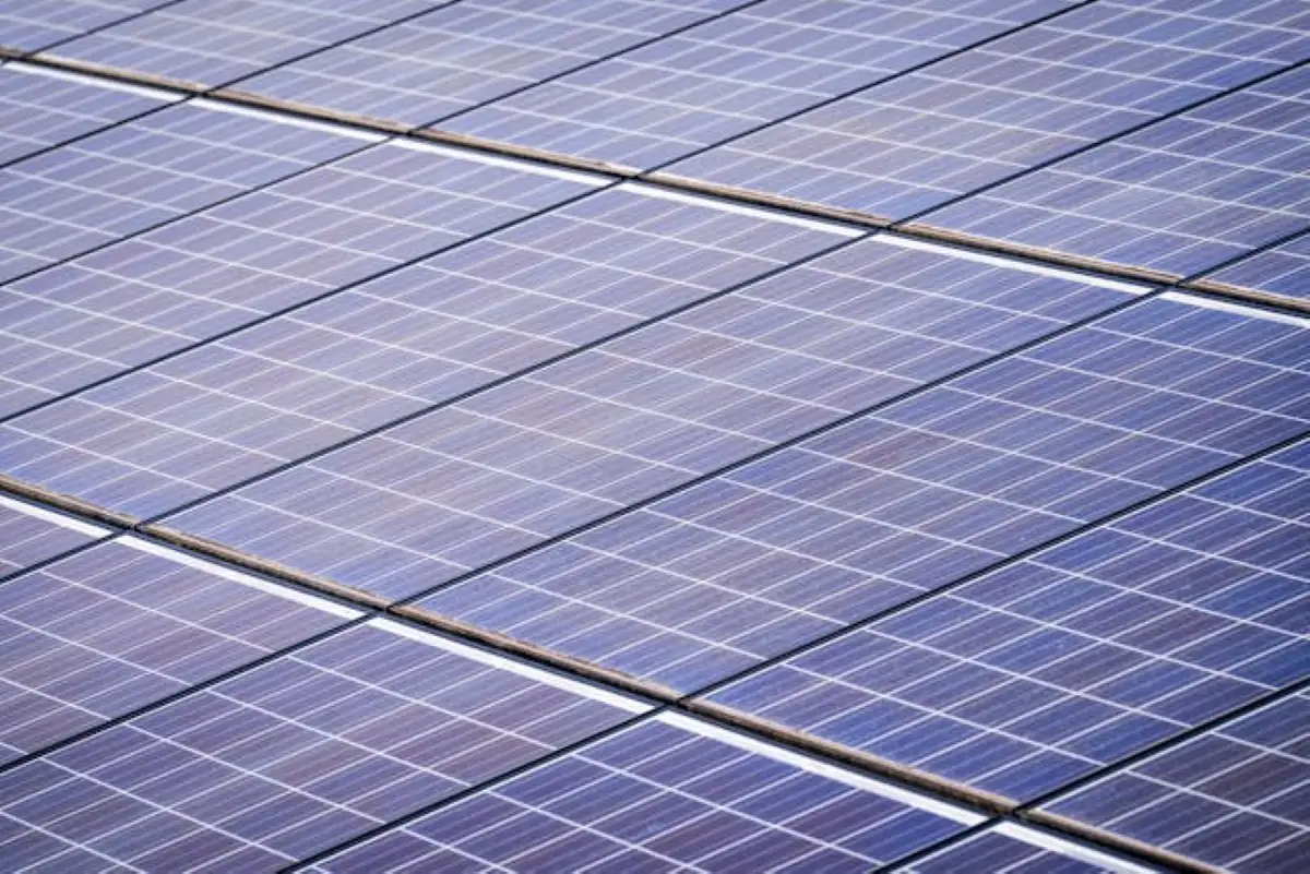 Cum alegi panourile fotovoltaice potrivite pentru casa ta